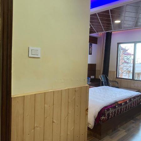 Valley Crown B&B Shimla Zewnętrze zdjęcie